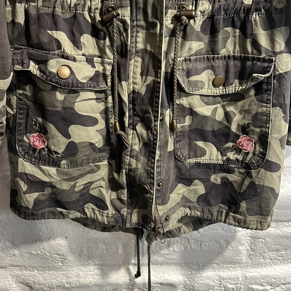 Blue Rain Francesca’s Camo Jacket - Picture 2 of 8